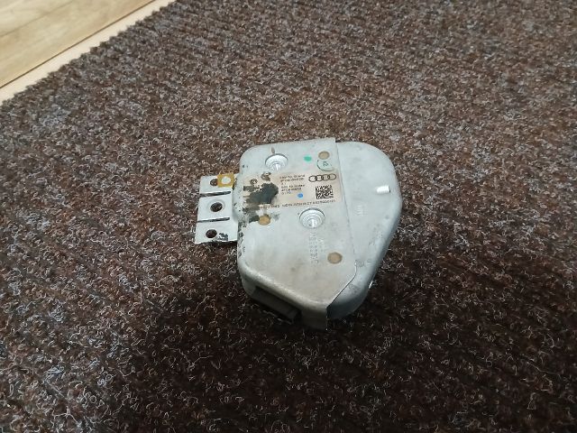 bontott AUDI A6 C6 Kormányzár (Elektromos)