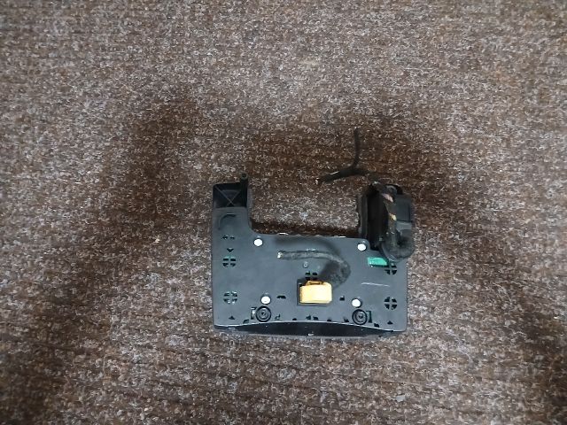 bontott AUDI A6 C6 Középkonzol Vezérlő Panel