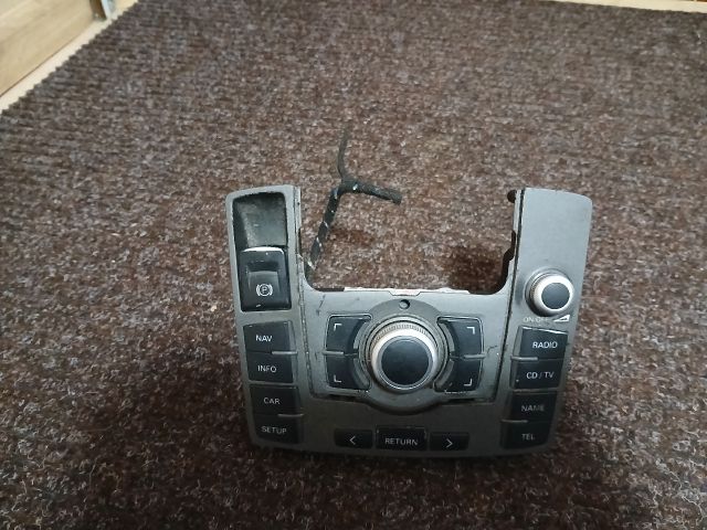 bontott AUDI A6 C6 Középkonzol Vezérlő Panel