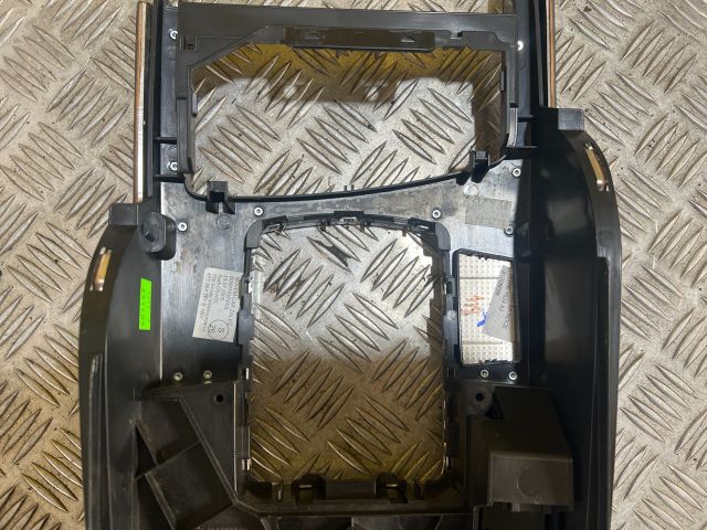 bontott AUDI A6 C6 Középkonzol Vezérlő Panel