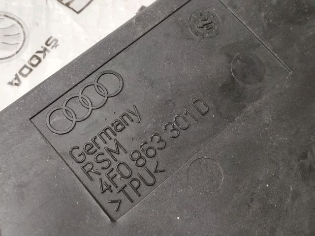 bontott AUDI A6 C6 Középső Kardánbox Burkolat