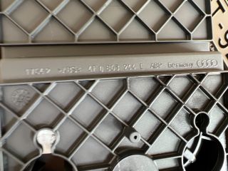 bontott AUDI A6 C6 Középső Kardánbox Burkolat