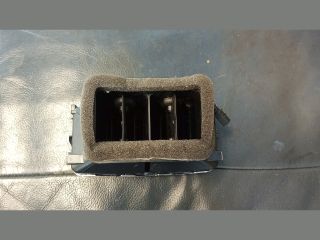 bontott AUDI A6 C6 Középső Szellőző