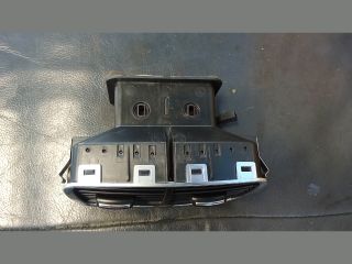 bontott AUDI A6 C6 Középső Szellőző