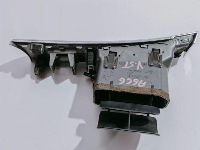 bontott AUDI A6 C6 Középső Szellőző