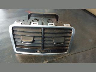 bontott AUDI A6 C6 Középső Szellőző