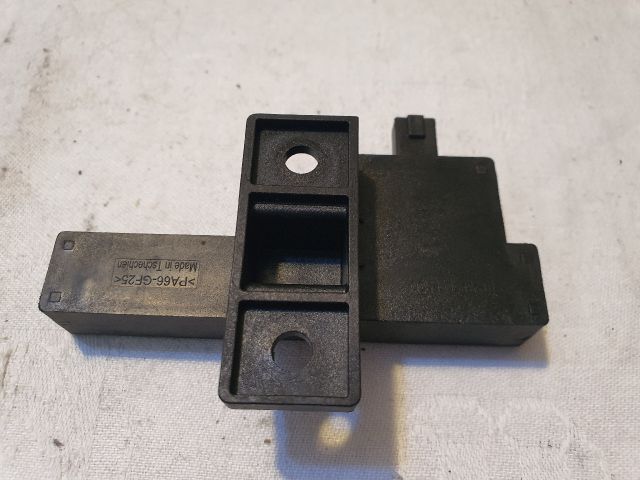 bontott AUDI A6 C6 Központizár Antenna