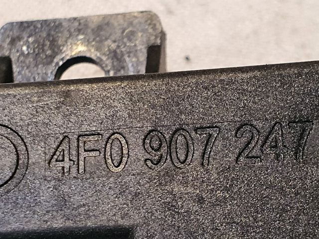 bontott AUDI A6 C6 Központizár Antenna