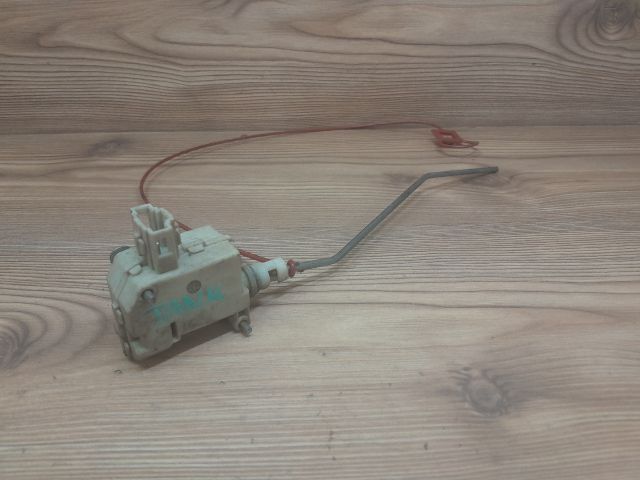 bontott AUDI A6 C6 Központizár Motor Tankajtó