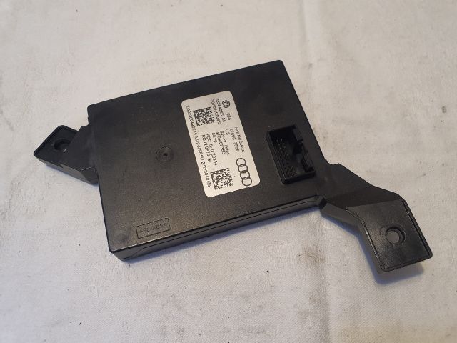 bontott AUDI A6 C6 Kulcs Nélküli Nyitás Jeladó