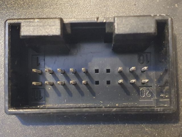 bontott AUDI A6 C6 Kulcs Nélküli Nyitás Jeladó