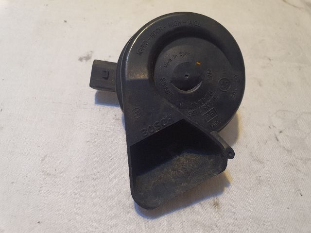 bontott AUDI A6 C6 Kürt