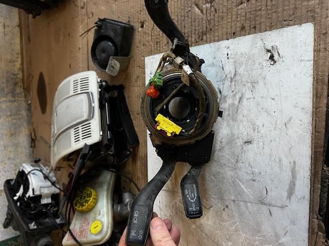 bontott AUDI A6 C6 Légzsák Átvezető Szalagkábel