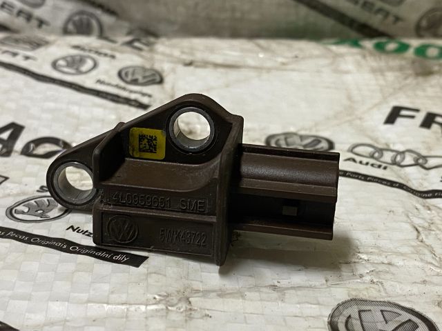 bontott AUDI A6 C6 Légzsák Indító Modul Oldallégzsák