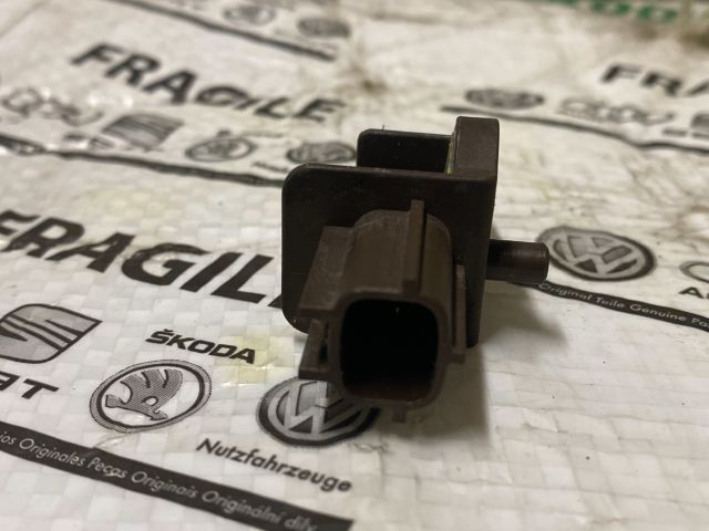 bontott AUDI A6 C6 Légzsák Indító Modul Oldallégzsák