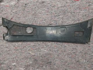 bontott AUDI A6 C6 Levélrács