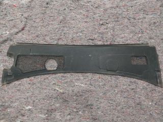 bontott AUDI A6 C6 Levélrács