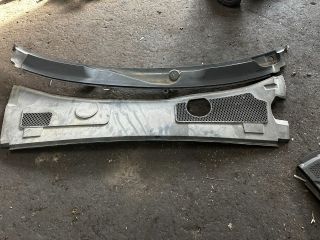 bontott AUDI A6 C6 Levélrács