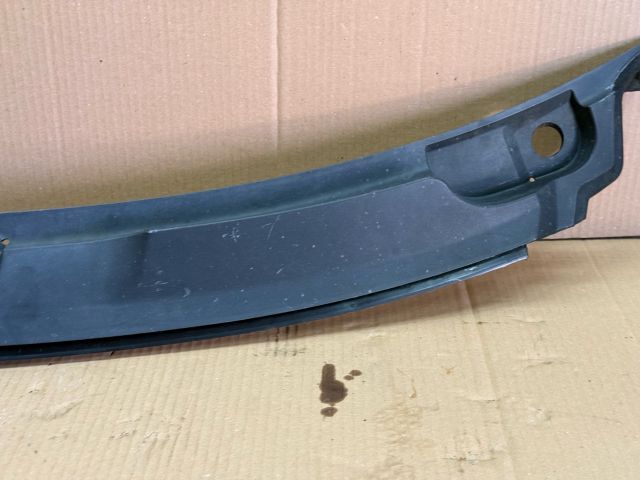 bontott AUDI A6 C6 Levélrács