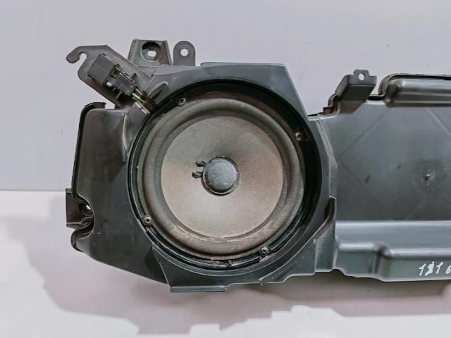 bontott AUDI A6 C6 Mélynyomó Hangszóró