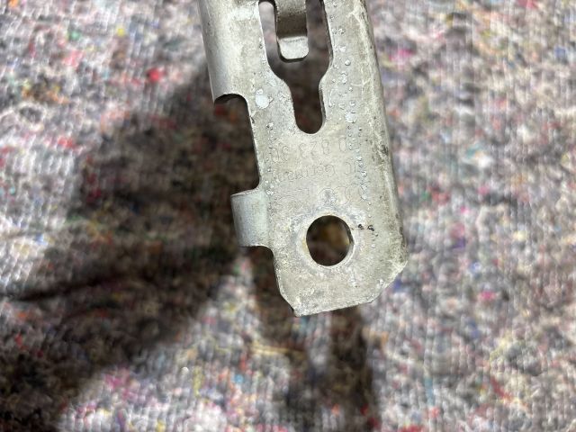 bontott AUDI A6 C6 Motorháztető Bal Zsanér