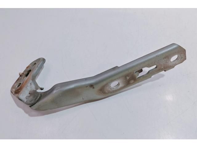 bontott AUDI A6 C6 Motorháztető Bal Zsanér