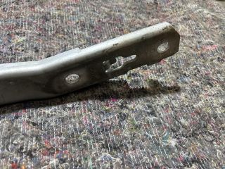 bontott AUDI A6 C6 Motorháztető Bal Zsanér