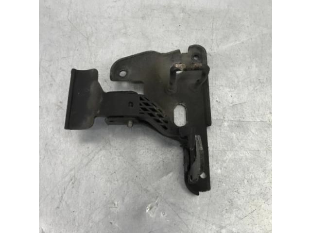 bontott AUDI A6 C6 Motorháztető Zárszerkezet