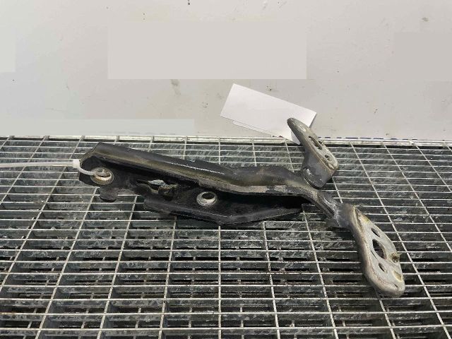 bontott AUDI A6 C6 Motorháztető Zsanér Pár