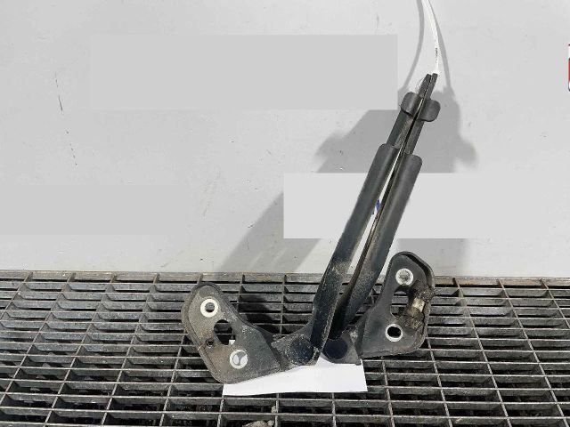 bontott AUDI A6 C6 Motorháztető Zsanér Pár