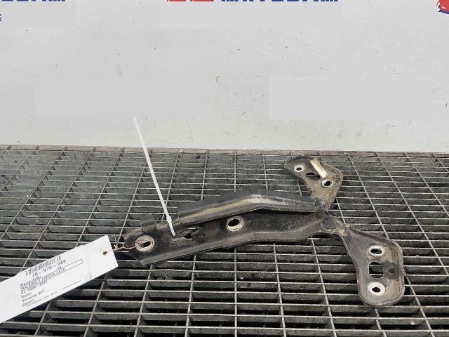 bontott AUDI A6 C6 Motorháztető Zsanér Pár