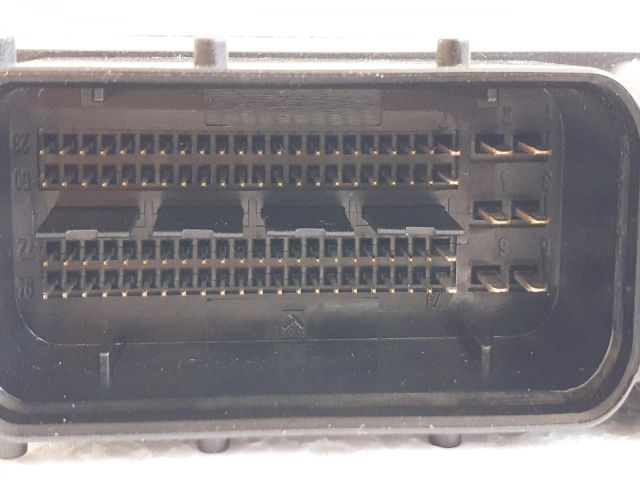 bontott AUDI A6 C6 Motorvezérlő