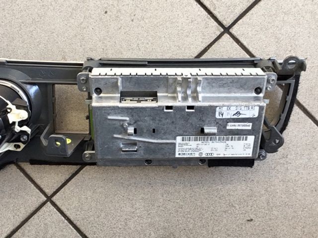 bontott AUDI A6 C6 Multifunkciós Kijelző