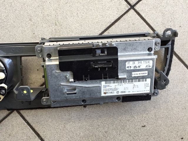 bontott AUDI A6 C6 Multifunkciós Kijelző