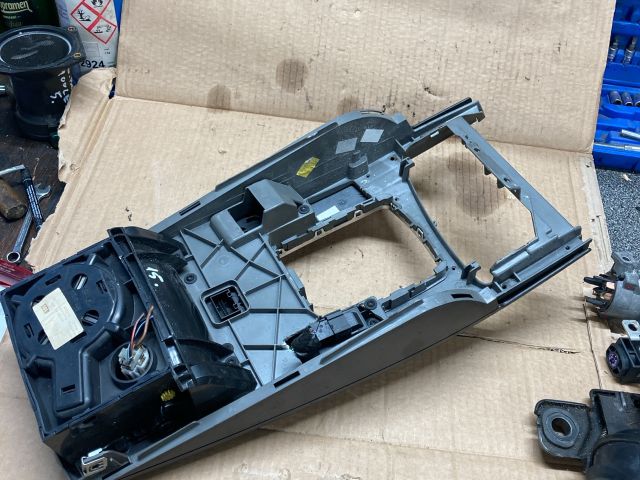 bontott AUDI A6 C6 Multimédia Vezérlő