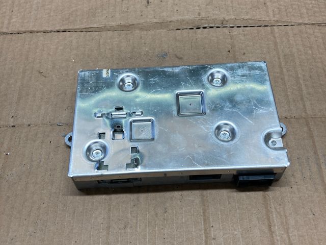 bontott AUDI A6 C6 Multimédia Vezérlő