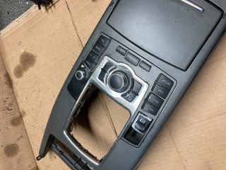 bontott AUDI A6 C6 Multimédia Vezérlő