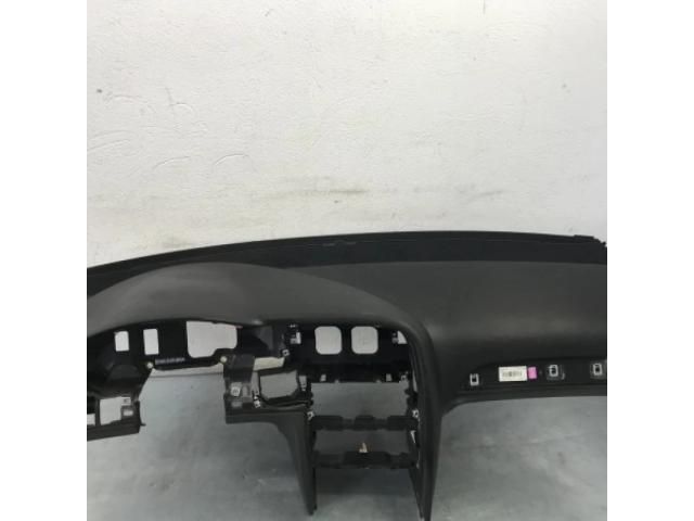 bontott AUDI A6 C6 Műszerfal Héj