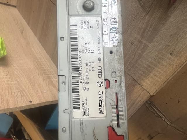 bontott AUDI A6 C6 Navigációs Fejegység