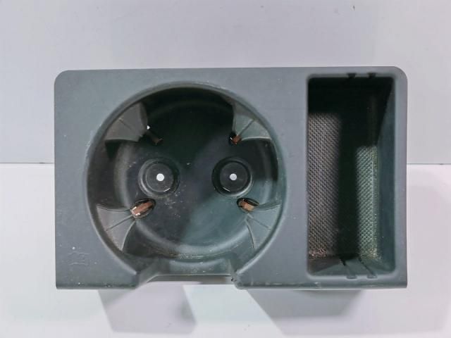 bontott AUDI A6 C6 Pohártartó