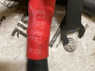 bontott AUDI A6 C6 Pozitív Kábel