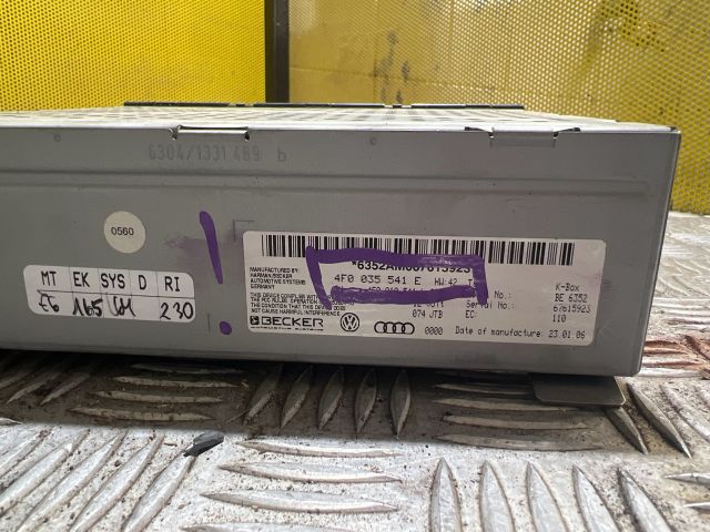 bontott AUDI A6 C6 Rádió / CD