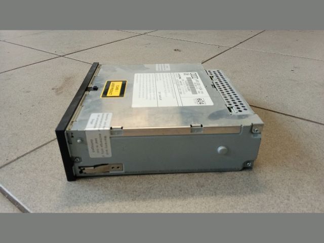 bontott AUDI A6 C6 Rádió / CD