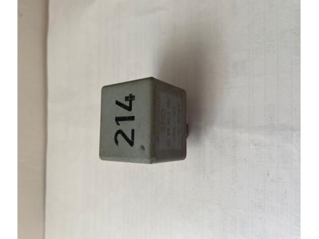 bontott AUDI A6 C6 Relé