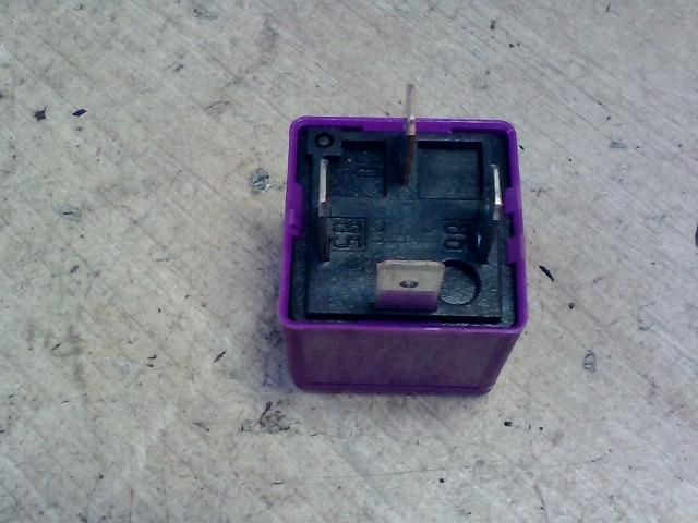 bontott AUDI A6 C6 Relé