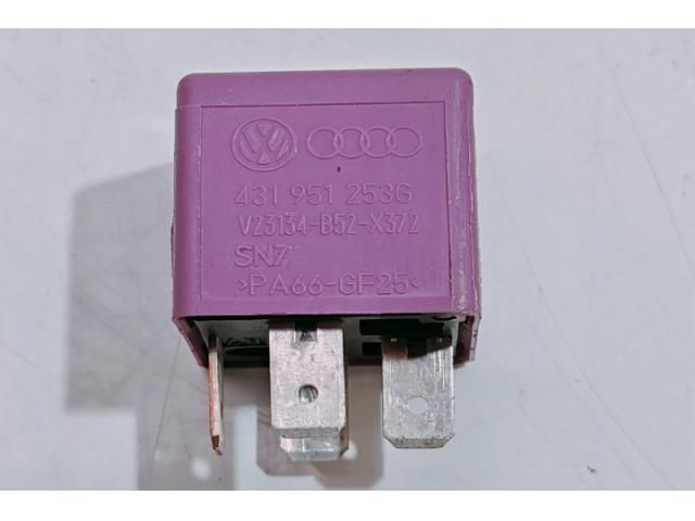 bontott AUDI A6 C6 Relé