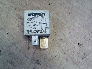 bontott AUDI A6 C6 Relé