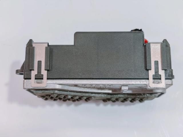 bontott AUDI A6 C6 Relé