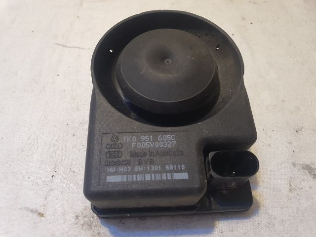 bontott AUDI A6 C6 Riasztó Hangszóró