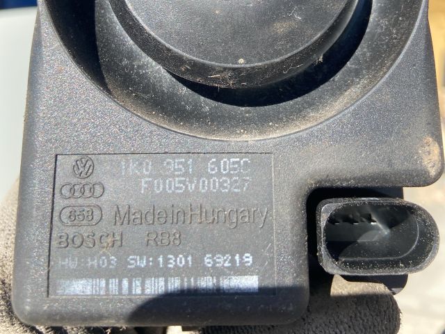 bontott AUDI A6 C6 Riasztó Hangszóró